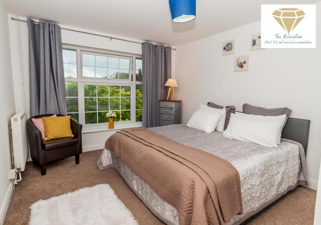 2 Bed Apartment-5 Guests - Business-Relocation-Parking - The Brighton Short Stay & Serviced Apartments Bagian luar foto