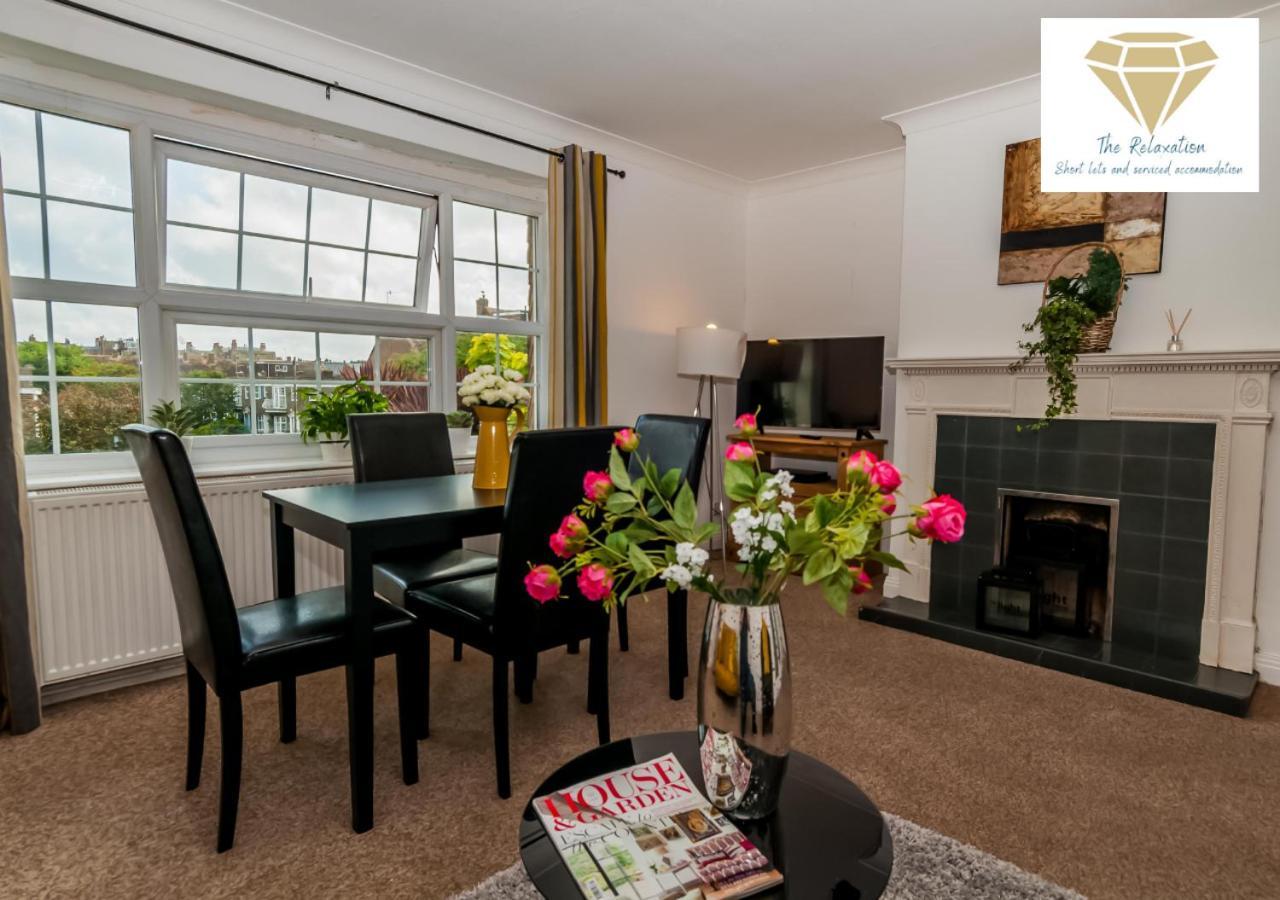 2 Bed Apartment-5 Guests - Business-Relocation-Parking - The Brighton Short Stay & Serviced Apartments Bagian luar foto
