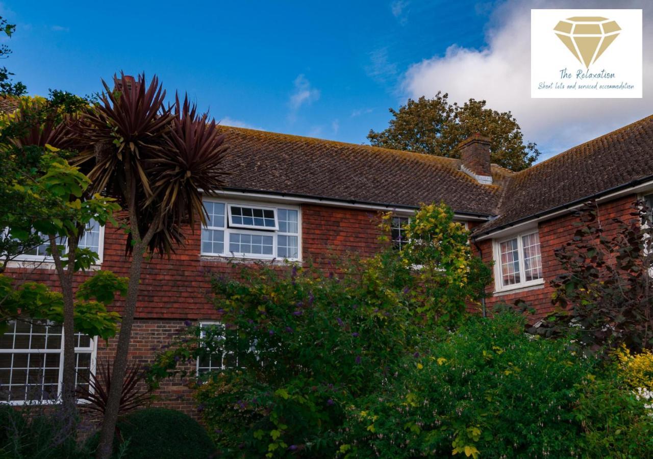 2 Bed Apartment-5 Guests - Business-Relocation-Parking - The Brighton Short Stay & Serviced Apartments Bagian luar foto