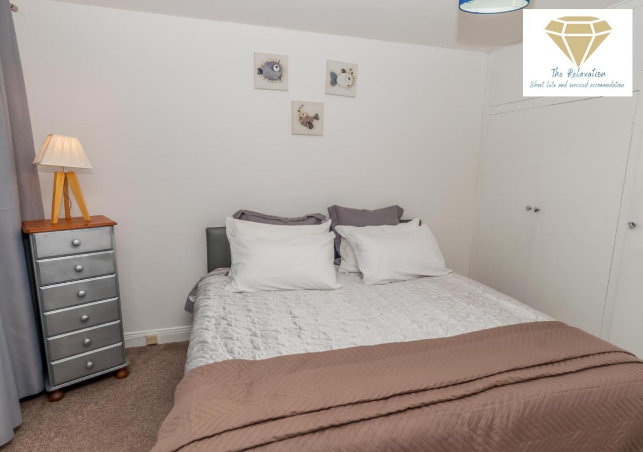 2 Bed Apartment-5 Guests - Business-Relocation-Parking - The Brighton Short Stay & Serviced Apartments Bagian luar foto