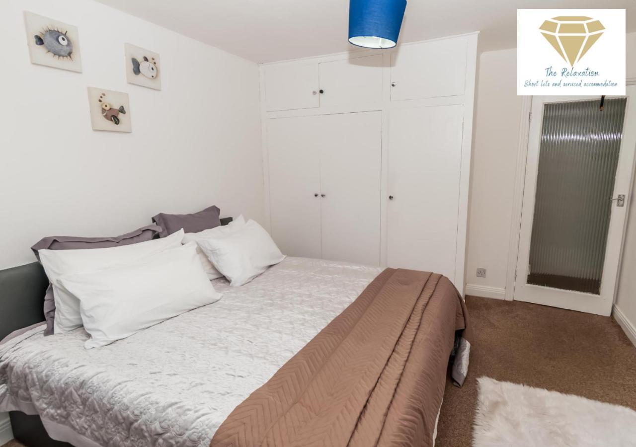 2 Bed Apartment-5 Guests - Business-Relocation-Parking - The Brighton Short Stay & Serviced Apartments Bagian luar foto